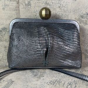 49 square miles crossbody leather metallic silver purse kiss lock bag